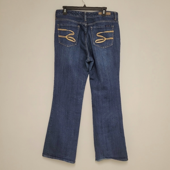 Seven7 Flare Jeans - Picture 2 of 9